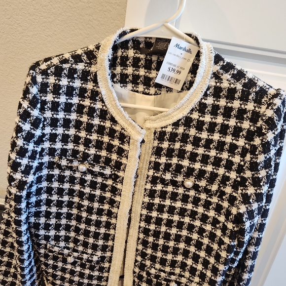 Coat - Picture 2 of 3